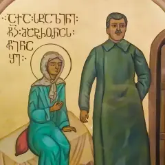 Heilige Christina mit einem Mann in grüner Kleidung, vor einer Tür stehend.