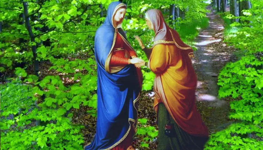 Die Maria Heimsuchung Kirche zeigt Maria und Elisabeth im Wald.