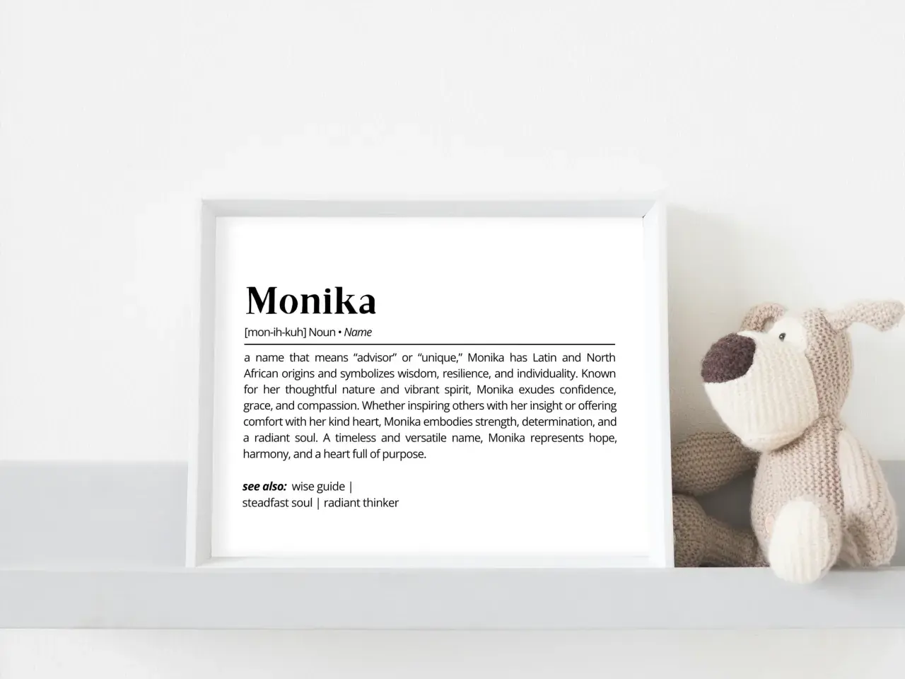 Die Bedeutung des Namens Monika: Ein Name, der "Beraterin" oder "einzigartig" bedeutet. Monika steht für Weisheit, Stärke und Hoffnung.