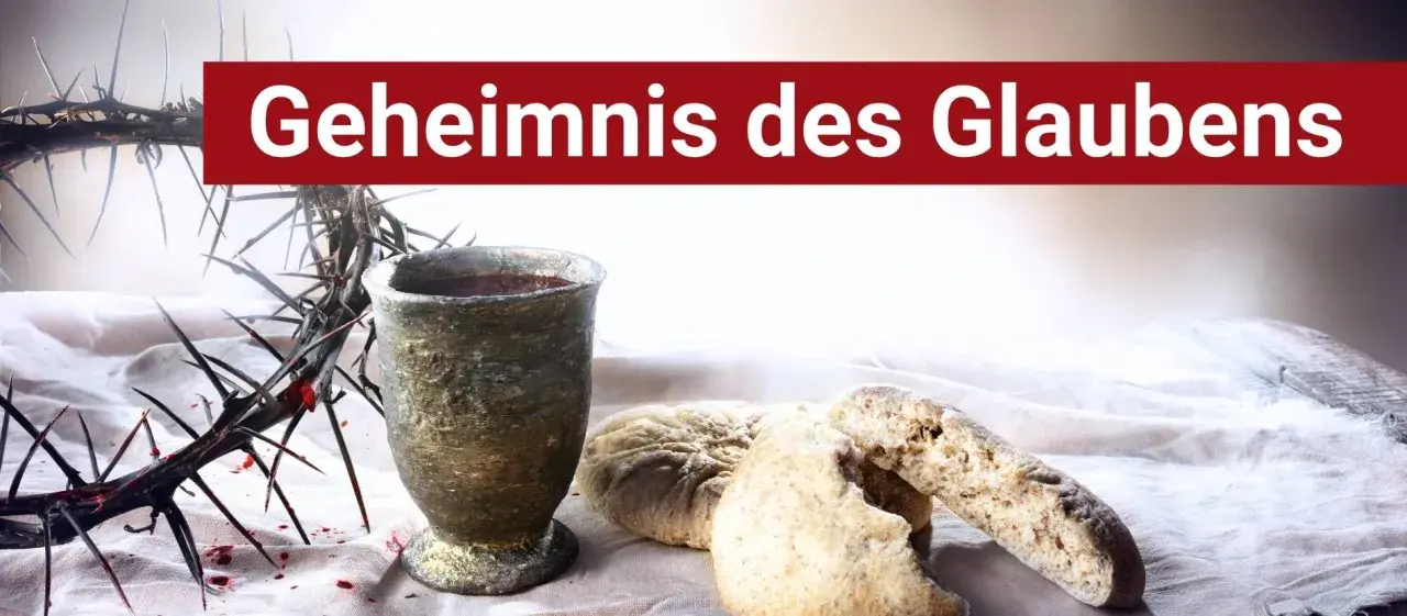 Dornenkrone, Kelch mit Wein und Brot – Symbole des Geheimnis des Glaubens.